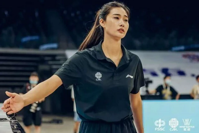 如何通过冥想放松提升篮球比赛中的专注力?_0